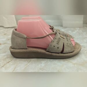 Earth Shoe Gelron  Suede Leather Slip On Sandals Size 8 W